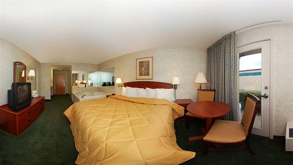 Rodeway Inn Чатануга Екстериор снимка