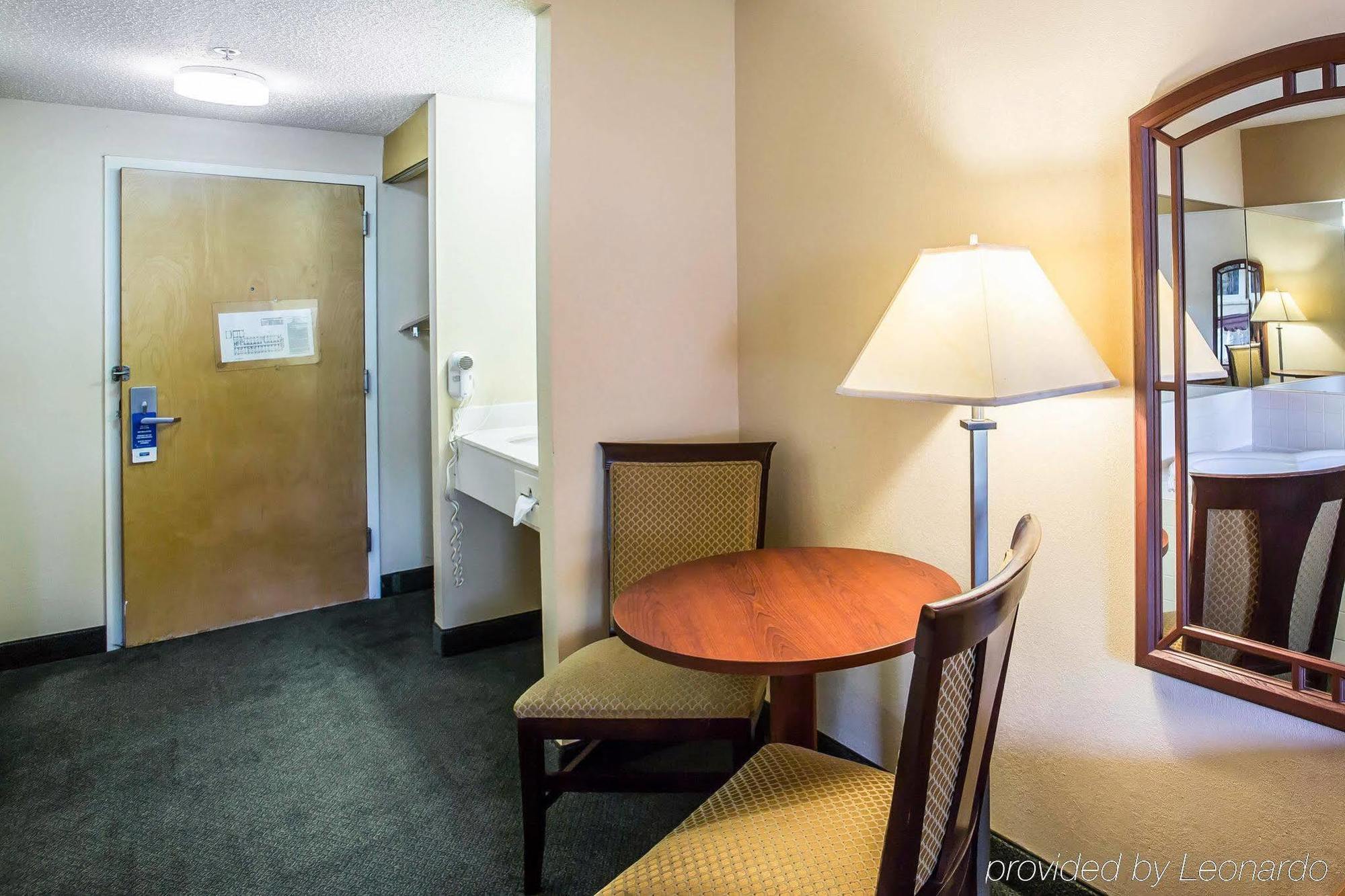 Rodeway Inn Чатануга Екстериор снимка