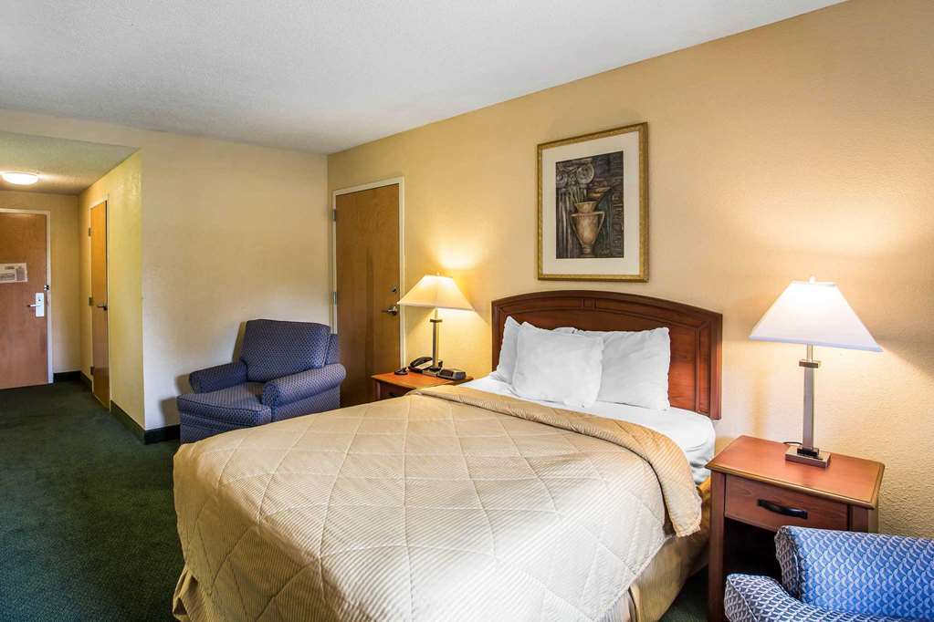 Rodeway Inn Чатануга Стая снимка